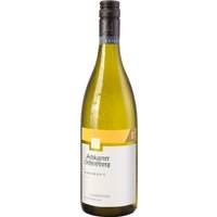 Der Achkarrer Schlossberg Auxerrois Qualitätswein von 2023 entfaltet in der Nase rauchige