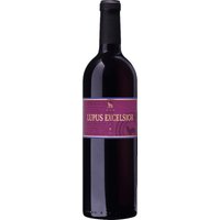 Der Wolfenweiler Lupus Excelsior Rotwein Cuvée 2021 von der Winzergenossenschaft Wolfenweiler eG entfaltet ein bemerkenswertes Aromenspektrum. Holunder