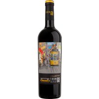 Der "Cartaxo Tram Collection 68 Tinto" überzeugt bereits mit seinen saftigen und vielschichtigen Aromen. Veilchen