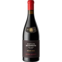 Ein beeindruckender Vertreter der Douro-Region: Der Avidagos Grande Reserva Tinto 2019 besticht bereits optisch durch seine intensiv tiefrote