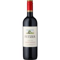 Der Fetzer Valley Oaks Cabernet Sauvignon 2022 fasziniert mit einem intensiven Bouquet aus reifen