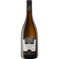 Mit einem leuchtenden Granatrot im Glas begeistert der Oberkircher Spätburgunder Spätlese Trocken aus Baden. In der Nase finden sich Noten von reifen Pflaumen und Kräutern