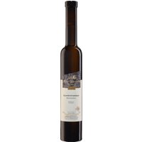 Die Oberkircher Gewürztraminer Beerenauslese aus dem Jahrgang 2018 leuchtet im Glas in strahlendem Honiggelb. Die Nase betört mit feinsten Aromen von gelber Rose