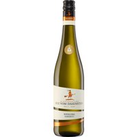 Der Riesling Kabinett Mild 2023 aus Baden brilliert durch seine elegante und lebendige Natur. Im Glas schimmert er in hellem Gelb und erfreut die Nase mit Aromen von Weinbergpfirsich und Aprikose sowie weißen Pfirsichen und Geißblättern. Am Gaumen entfaltet sich eine frische und klare Gelbfrucht