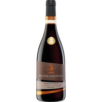 Im Glas zeigt sich der Hundberg Spätburgunder GG aus Baden in einem attraktiven Rubinrot. Das Bouquet entfaltet intensive Noten von roten Beeren