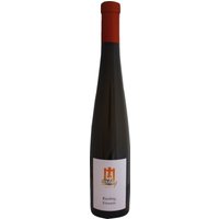 Der 2018er Hundkopf Riesling Eiswein von Jung & Knobloch besticht durch seine brillante hellgelbe Farbe im Glas. Dieser edelsüße Likörwein aus Rheinhessen überzeugt mit einer typischen Eiswein-Nase nach Blütenhonig und zarter Zitrusfrucht