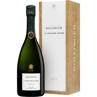 Der strahlend goldene Schimmer des Champagne Bollinger La Grande Année 2014 deutet seine außergewöhnliche Qualität an. In der Nase zeigen sich komplexe Aromen von Aprikosen