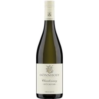 Der Dönnhoff Chardonnay Stückfass 2023 von der Nahe verführt mit seiner brillanten Klarheit und intensiven Aromen. Die Rebstöcke gedeihen auf dem Höllenpfad
