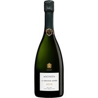 La Grande Année von Bollinger repräsentiert die großen Jahrgänge der Champagne. Die Grundweine stammen ausschließlich aus Grand und Premier Cru-Lagen und vergären komplett im Holzfass. Sie reifen mindestens 6 Jahre auf der Hefe
