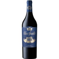 Der Clos Apalta 2019 von Apalta Vineyard im Valle de Colchagua besticht durch ein intensives purpurrotes Farbenspektrum. Die Nase verwöhnt mit reifen Früchten und würzigen Noten. Am Gaumen zeigt sich eine überwältigende Fruchtintensität