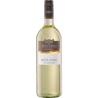 In den Weinbergen von Divino Nordheim-Thüngersheim wachsen auf sonnenverwöhnten Muschelkalkböden die Trauben für den Divino Müller-Thurgau Halbtrocken 2023 heran. Dieser fränkische Weißwein betört mit einer Aromatik von Äpfeln