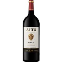 Der Alto Rouge feiert mit diesem Jahrgang sein 100. Jubiläum und präsentiert sich in der Magnum-Flasche europaweit exklusiv bei CAPREO. In einem tiefen Dunkelrot schimmert das Cuvée aus Cabernet Sauvignon