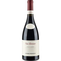 Seinen Namen trägt der rote San Lorenzo aus dem Hause Umani Ronchi wegen des gleichnamigen Weinbergs in der italienischen Gemeinde Osimo. Lehmig-kalkhaltige Böden sowie eine vorwiegende Ausrichtung nach Süden bieten hier die ideale Grundlage für die Montepulciano-Trauben des San Lorenzo. Ein rubinroter Wein mit typischen Noten von Sauerkirschen im Bouquet. Fruchtig am Gaumen