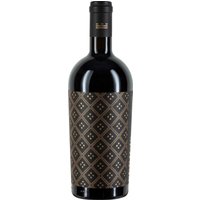 Der Sericis Cepas Viejas Monastrell 2019 von Bodegas Murviedro strahlt in einem leuchtenden Rot und zeigt kraftvolle wie elegante Eigenschaften. Die handverlesenen Monastrell-Trauben aus der Region Alicante DOP werden nach einer Mazerationsphase von 3-4 Tagen vergoren