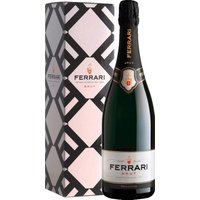 Dieser Spumante wird seit 1902 hergestellt und symbolisiert die Geschichte der Kellerei Ferrari. Der Ferrari Brut Metodo Classico aus dem Trentino präsentiert sich in strohgelber Farbe mit grünlichen Reflexen. Sein intensives Bouquet ist geprägt von Aromen wie Golden Delicious Äpfeln