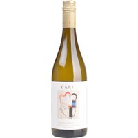 Bodegas Care beeindruckt mit dem Care Blanco Sobre Lias 2024 erneut. Diese Mischung aus Chardonnay und Grenache Blanc verführt mit jugendlich-heller Präsenz und komplexen Aromen. Der Duft von grünen Äpfeln