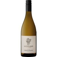 Dieser Wein vermittelt einen schönen Eindruck von der Vielseitigkeit der Chenin Blanc Traube. Hier zeigt sie sich komplex und gleichermaßen frisch mit Noten von weißen Pfirsichen