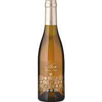 Der Ronco del Gelso Aur Passito Traminer 2017 aus dem Friaul erfüllt alle Erwartungen an einen fein abgestimmten Weißwein. Besonders intensiv ist das florale Aroma
