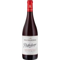Der Nals Margreid Pfeffersburger Edelvernatsch 2023 beeindruckt durch seine fruchtbetonte Finesse und Leichtigkeit. Hergestellt aus 100% Vernatsch-Trauben