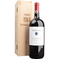 Auf den 30 Hektar Weinbergen der Tenuta di Bibbiano Società Agricola entstehen Weine von bemerkenswerter Qualität. Der Tenuta di Bibbiano Chianti Classico Riserva Bio aus dem Jahrgang 2020 beeindruckt mit einer intensiven rubinroten Farbe. Im Bouquet entfalten sich Aromen von Pflaumen und Kirschen