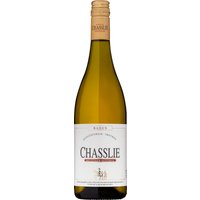 Der Britzinger Chasslie QbA 2024 aus der Weinregion Baden erstrahlt in einem hellen Gelb und beeindruckt durch seine elegante Struktur. Die lange Reifung auf der Feinhefe im Edelstahltank verleiht ihm eine besondere Weichheit im Trunk. Grüne Äpfel und Zitrusfrüchte prägen das frische Aroma