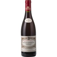 Im Jahrgang 2021 präsentiert sich der Seguin-Manuel Godeaux Savigny-les-Beaune als feiner Vertreter der Côte de Beaune. Die Domaine Seguin Manuel bietet mit diesem Wein eine perfekte Balance aus Frucht und mineralischen Noten. In der Nase entfaltet sich ein Bukett aus floralen Noten und roten Beeren. Am Gaumen zeigt er sich präzise und erfrischend