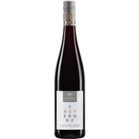 Mit einer faszinierenden Verbindung von Spätburgunder und Pinotin zeigt sich diese Cuvée aus Franken in einer tiefdunklen Farbe mit leichten violetten Reflexen. Würzige und dunkle Beerenaromen dominieren den Duft