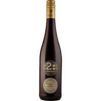 Lebhaftes Rubinrot prägt das Erscheinungsbild dieses Franken-Weins aus biodynamischem Anbau. Im Aroma verbinden sich schwarze Kirsche