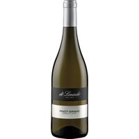 Sanft schimmernd präsentiert sich der Pinot Grigio aus Venetien mit feinen Aromen von reifer Birne