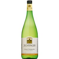 Kühle Nase mit Kräuterigkeit und dickschaliger Apfelfrucht. Klar und saftig