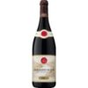 Kombiniert man die wohlklingenden Namen Guigal und Châteauneuf-du-Pape kann nur die Erwartung eines Rotweines auf absolutem Top-Niveau entstehen. Die Nase wird von einer feinen Würzigkeit und Anklängen von Kräutern