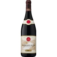 Kombiniert man die wohlklingenden Namen Guigal und Châteauneuf-du-Pape kann nur die Erwartung eines Rotweines auf absolutem Top-Niveau entstehen. Die Nase wird von einer feinen Würzigkeit und Anklängen von Kräutern