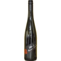 Der Heymann-Löwenstein Uhlen Laubach Riesling GG aus dem Jahrgang 2020 beeindruckt mit frischen Aromen von kandiertem Steinobst