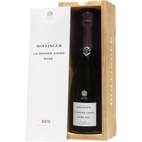 Dieser Rosé-Champagner aus dem Haus Champagne Bollinger besticht durch seine leicht rosa Farbe und außergewöhnliche Geschmacksvielfalt. Das Bukett entfaltet fruchtige Aromen von Himbeeren