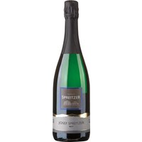 Traditionelle Flaschengärung und 11 Monate Hefelager machen diesen Winzersekt zu einem eleganten und wunderbar frisch-fruchtigen Erlebnis.