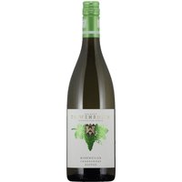 Der Wehrheim Birkweiler Chardonnay 2023 aus der Pfalz fasziniert mit einer ausdrucksstarken Aromatik. Noten von karamellisierten Birnen und Orangen prägen das Bouquet