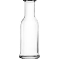Die Stölzle Karaffe aus der Purity Serie vereint minimalistisches Design mit praktischer Funktionalität. Mit ihrer zylindrischen Form und dem breiten Flaschenhals bietet sie ein einfaches Einschenken