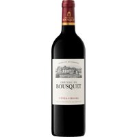 Der Château du Bousquet Côtes de Bourg aus dem Jahrgang 2021 von Castel Frères ist ein ansprechender Vertreter der Bordeaux-Weine vom Rechten Ufer. Seine tiefdunkle Farbe mit kräftigen Noten von schwarzen Früchten und reifen Kirschen macht ihn zu einem Genuss für Liebhaber vollmundiger Rotweine. Die sorgfältige Balance von Merlot