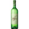 Der Pfefferer wird aus der würzigen Goldmuskatellertraube gewonnen und überzeugt durch seine jugendliche Frische und sein pikantes würziges Aroma. Eine der ältesten Traubensorten der Welt macht diesen Wein ideal als Aperitif oder zu Fisch. Er gedeiht auf den sandigen Schotterböden der Dolomiten. Seine feine Struktur und seine zarten Fruchtnoten runden diesen Südtiroler Weißwein ab.