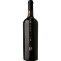Dieser Super Tuscan wurde erstmals im Jahre 1994 anlässlich des tausendjährigen Bestehens von Cusona präsentiert und fortan nur in den besten Jahren produziert. Sehr konzentriert in Farbe und Duft