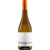 Der Staatlicher Hofkeller Frizzi Secco zeigt sich leichtfüßig und beschwingt mit einer verführerischen Frische. Zarte Aromen von Erdbeere und Himbeere verbinden sich mit Noten saftiger Aprikose und Zitrusfrüchten im Duft. Der Geschmack ist geprägt von prickelnder Leichtigkeit und feiner Frucht