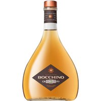 Aus dem Trester der Moscato-Trauben aus Canelli entsteht ein Destillat mit beeindruckender Ausdruckskraft. Grappa Bocchino Gran Moscato reift 24 Monate in Eichenholzfässern und entwickelt dadurch ein tiefes