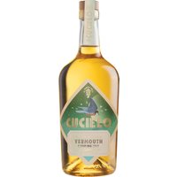 Zarte grüne Apfelnoten verbinden sich bei diesem Vermouth mit einem feinen Duft nach Holunderblüten und einem Hauch Vanille. Die Komposition aus natürlichen Botanicals und aromatischen Kräutern verleiht eine geschmeidige Struktur und vielschichtige Aromatik. Hochwertige Weine aus dem Piemont bilden die Grundlage