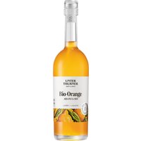 Sizilianische Tarocco-Orangen prägen den Charakter des Unterthurner Bio Orangenlikörs mit markanter Authentizität. Im Bouquet entfalten sich sonnengereifte Orangen