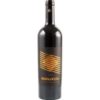 Der Rigoloccio Maremma Toscana Rosso DOC präsentiert sich in leuchtendem Rubinrot und spiegelt die Charakteristik der toskanischen Maremma wider. Die Reife in französischen Eichenfässern über 12 Monate verleiht dem Wein elegante Nuancen sowie würzige Noten. Im Bukett verbinden sich blumige Anklänge mit Aromen von Heidelbeere