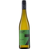 Der 2023 Siebenstein Kalkstein Riesling QbA aus der Pfalz präsentiert sich mit klaren Fruchtaromen von Pfirsich und Aprikose