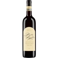 Sattes Rubinrot und ein Duft nach roten Kirschen prägen den Vino Nobile von 2021. Am Gaumen entfalten sich feine mineralische Nuancen