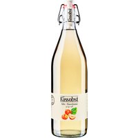 Ein Hauch von Röstaromen und feiner Karamellnote prägt diesen Haselnussbrand aus dem Oberrotweiler Winzerverein eG. Die Lagerung in Fässern verleiht dem Destillat eine angenehme Tiefe und betont den nussigen Charakter. Harmonische Aromen von gerösteten Haselnüssen verbinden sich mit sanfter Süße und dezenter Würze. Passend als Digestif oder zu Desserts mit Nougat und dunkler Schokolade. Die 1