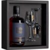 Der Seven Seals Amarone Wood Finish Single Malt Whisky aus der Schweiz zeigt eine kraftvolle Aromatik. Noten von süßem Apfel verschmelzen mit getrockneten Beeren und werden von Vanille