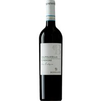 Dunkles Purpurrot mit violetten Reflexen prägt diesen Valpolicella Superiore Barrique. Aromen reifer Kirschen verbinden sich mit feiner Vanille und einem Hauch Johannisbeere. Im Geschmack zeigt sich der Wein vollmundig